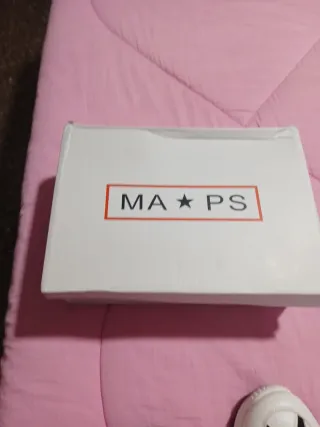 Zapatillas Unisex Blancas y Rojas