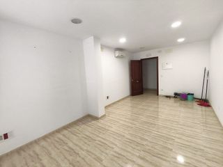 Oficina en alquiler en San Bernardo en Sevilla