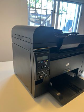 Impresora/Escáner HP LaserJet 100 Color MFP M175a