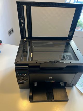 Impresora/Escáner HP LaserJet 100 Color MFP M175a