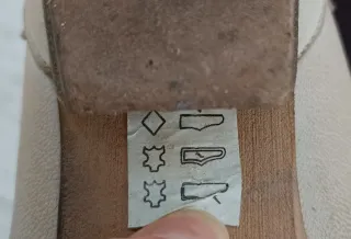 Zapatos de piel crema estilo botín