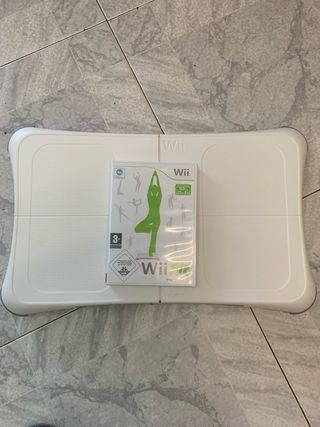 Tabla Wii Fit + Juego Nintendo Wii