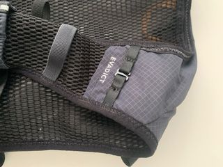 Mochila Trail Running Kiprun 15L Negra