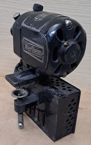 Antiguo motor Wertheim para maquina de coser, 125