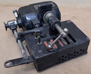 Antiguo motor Wertheim para maquina de coser, 125