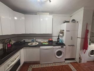 Piso en venta en Puerto de la Torre - Atabal en Málaga