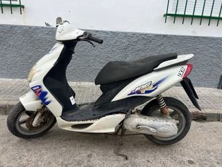Yamaha jog R