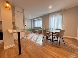 Piso en alquiler en Zona de Plaza de Barcelos en Pontevedra