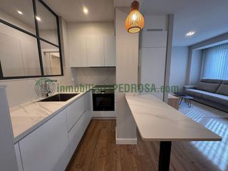 Piso en alquiler en Zona de Plaza de Barcelos en Pontevedra