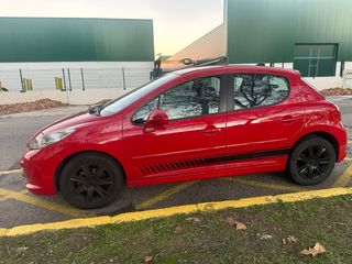 Peugeot 207 2008 muy cuidado