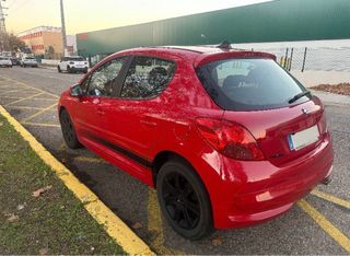Peugeot 207 2008 muy cuidado