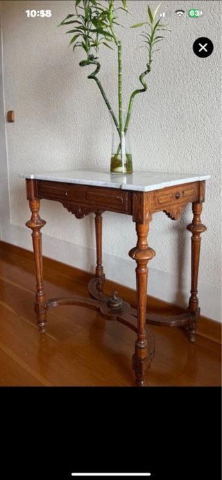 Antigua mesa Alfonsina de madera y mármol