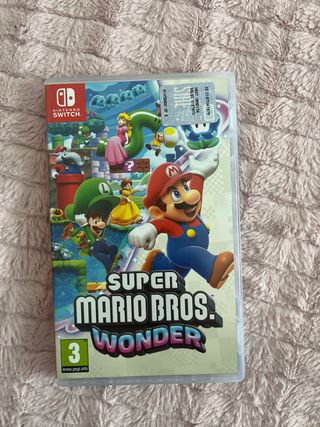 Nintendo Switch + Super Mario Bros Wonder