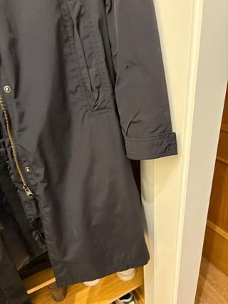 Plumas negro largo con doble cremallera.