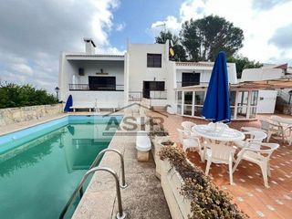 Chalet en venta en Zona Urbanizaciones en Alzira