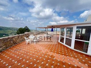 Chalet en venta en Zona Urbanizaciones en Alzira