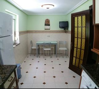 Piso en alquiler en Cimadevilla en Gijón