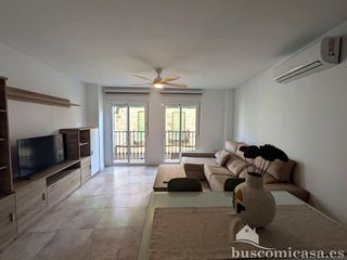 Piso en alquiler en Linares