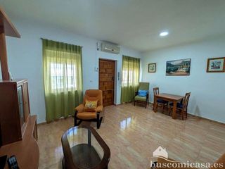 Piso en alquiler en Linares