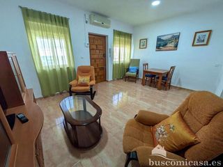 Piso en alquiler en Linares