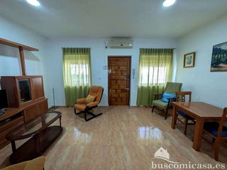 Piso en alquiler en Linares