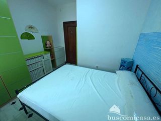 Piso en alquiler en Linares