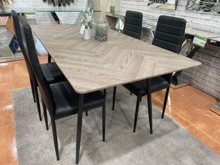 Mesa extensible con 4 sillas – NUEVA