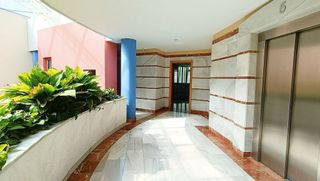 Oficina en alquiler en Puerto Banús en Marbella