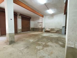 Local comercial en alquiler en Benetússer