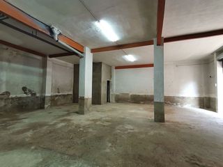 Local comercial en alquiler en Benetússer