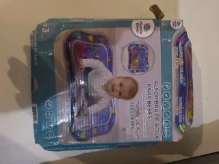 Alfombra de agua para bebés Mundo Diver