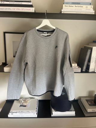 Sudadera Nike Gris