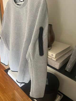 Sudadera Nike Gris