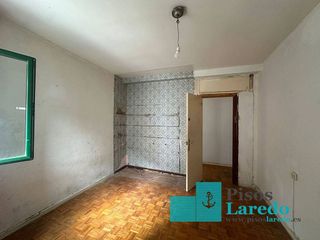 Piso en venta en Santoña