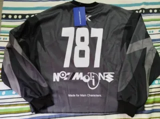 Camiseta manga larga Noemotions 787