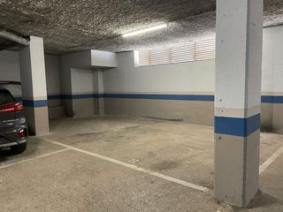 Garaje en alquiler en Centre en Cornellà de Llobregat