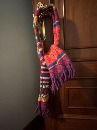 Bufanda tejida multicolor con flecos