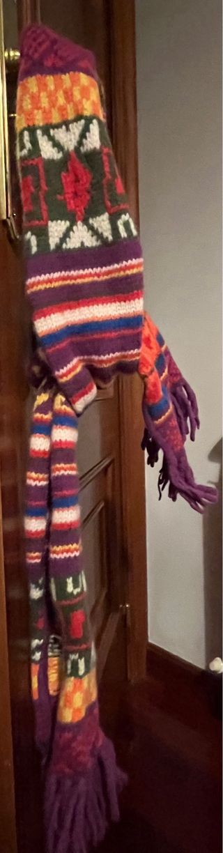 Bufanda tejida multicolor con flecos