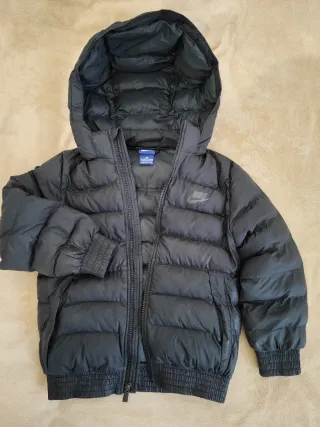 Chaqueta Nike Invierno Negra XS 6-8 años