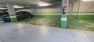 Garaje en venta en Ensanche - Sar en Santiago de Compostela