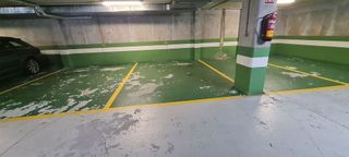 Garaje en venta en Ensanche - Sar en Santiago de Compostela