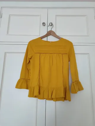 Blusa mujer amarilla manga acampanada