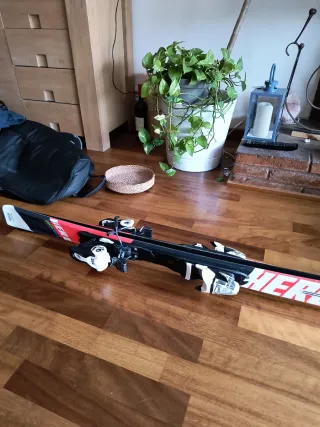 Esquís Junior Rossignol Hero 130cm de largo