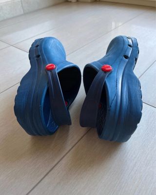 Zoccoli sanitari Reposa 37 blu