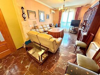 Casa adosada en venta en Úbeda