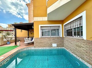 Casa adosada en venta en Motril pueblo en Motril