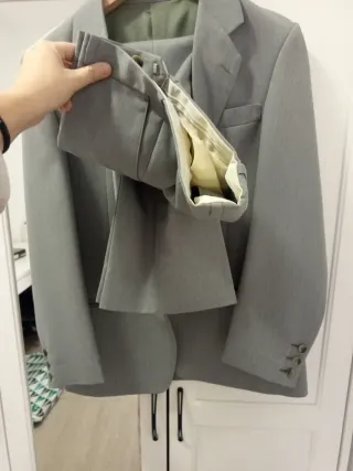 Traje de hombre gris