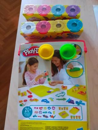 Maletín Play-Doh con plastilinas