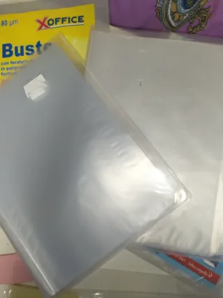 Cancelleria ufficio/scuola: quaderni, post-it ecc