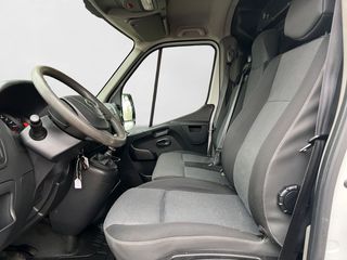 Nissan NV400 2.3 DCI L2H2 3.3T PRO